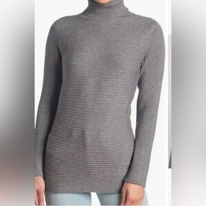 Devotion by Cyrus soft charcoal gray ribbed knit turtleneck sz M